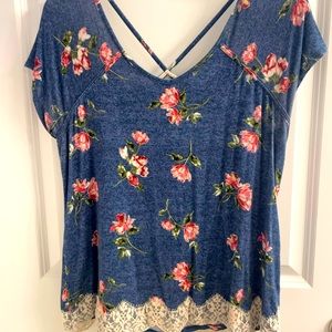 Navy Women’s Flower top Size L